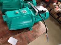Pompe à eau auto-amorçante portable 1,1 kW 1,5 CV avec surpresseur, support OEM personnalisé