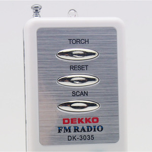 Pocket mini xách tay 2 AA pin khô dẫn đèn pin với kỹ thuật số AM/FM Radio và được xây dựng trong loa - Product Image 6