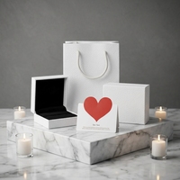 Sacs en papier personnalisés avec logo pour bijoux, bracelets et lingerie féminine, avec fermeture à ruban – Offre spéciale fournisseur