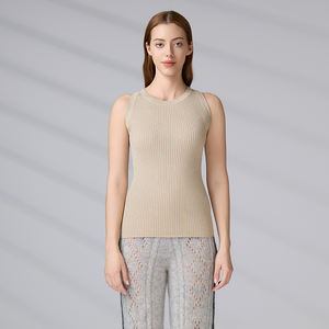 Débardeur côtelé superposé personnalisé pour femme, sans manches, col rond, coupe ajustée, en maille douce, idéal pour l'été - Product Image 4