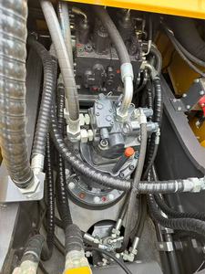 Prix direct usine – Mini-excavatrice sur chenilles d'occasion XE215C avec moteur diesel Cummins, système hydraulique, pompe, boîte de vitesses et roulement à vendre - Product Image 5