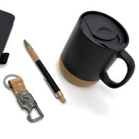 Ensemble Cadeau d'Affaires Promotionnel Personnalisable Écologique : Tasse en Bois, Carnet en Liège, Porte-clés – Design Moderne et Simple, Sérigraphie