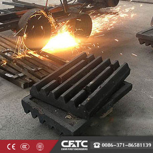 Placa de fundición resistente al desgaste ZGMn13/18/22 250*1000 para trituradora de mandíbulas Shan Bao para piedra caliza y granito - Product Image 1