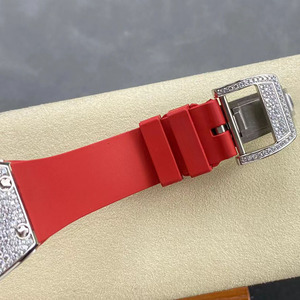 Montre mécanique automatique squelette de luxe pour <span class=keywords><strong>femme</strong></span>, de haute qualité, avec boîtier tonneau serti de diamants, thème Lèvres Rouges 07-01 - Product Image 6