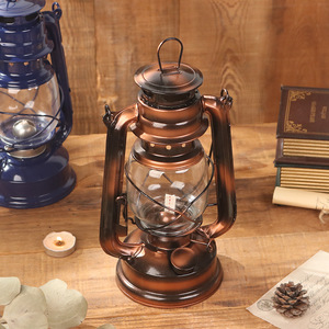 Античная латунная керосиновая лампа для кемпинга - Product Image 2