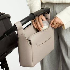 Vente en gros de sac à langer en <span class=keywords><strong>cuir</strong></span> PU pour bébé, organisateur de poussette pour maman glacière personnalisée, fourre-tout, porte-biberon - Product Image 3