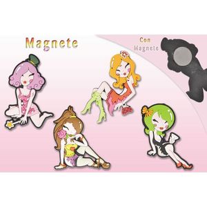 MAGNETE Set di 4 magneti da frigo per ragazze Art.GOM26343 - Product Image 1