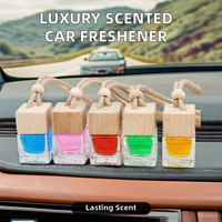 Diffuseur d'air liquide de luxe écologique en gros pour voitures, kit de parfum suspendu pour voiture, ensemble cadeau pendentif en verre, parfum longue durée