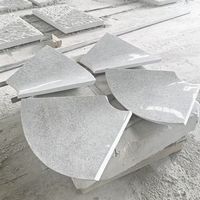 Panneau de revêtement incurvé moderne en granit blanc G303 poli, personnalisé en usine en Chine, pour façade de bâtiment