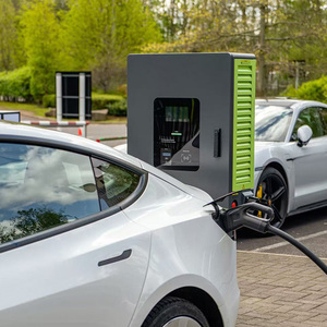 Station de recharge rapide pour véhicules électriques CCS2 30 kW, montage au sol, usage commercial - Product Image 2