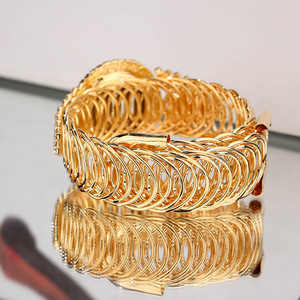 Montres à Quartz pour Femmes <span class=keywords><strong>Tendance</strong></span> Mode, Entièrement Serties de Strass, Style Polyvalent et Décontracté, Vente Directe Usine, Logo Personnalisé - Product Image 3