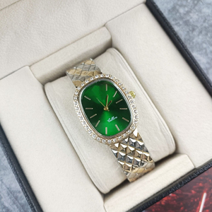 Women's diamond-encrusted quartz <b>watch</b> popular style. - Product Image 3