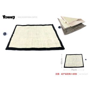 แผ่นรองข่วนแมวยอมมี่ 75x60 ซม. พร้อมของเล่นลูกบอลสำหรับแมว - Product Image 1