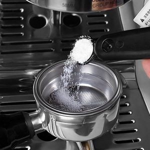 Brosse de nettoyage pour machine à café, brosse ronde à long manche pour le nettoyage de la tête de brassage, outil de cuisine - Product Image 1