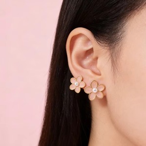 Nouvelle Arrivée Boucles d'Oreilles Fleur à 5 Pétales Multicolores en Acier Inoxydable Plaqué Or 18K Style Français Floral pour Usage Quotidien - Product Image 5