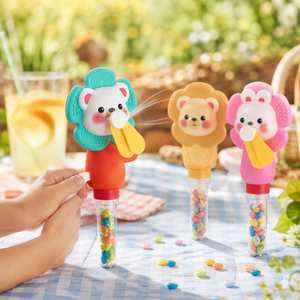 Ventaglio a pressione manuale per bambine, con design simpatico orsetto e coniglietto, con caramelle, ideale come bomboniera per feste e regalo estivo per bambini - Product Image 2