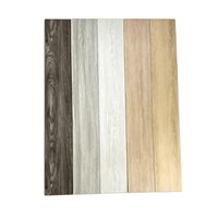Revêtements de sol SPC modernes populaires multicolores gaufrés et imperméables, panneaux muraux en vinyle durables pour la décoration de studios et de salles d'étude