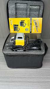 Nivelador de Suelo 3D Autonivelante de Alta Precisión de 360 Grados para Uso Industrial y Bricolaje, DERKALT TL-12 - Product Image 4