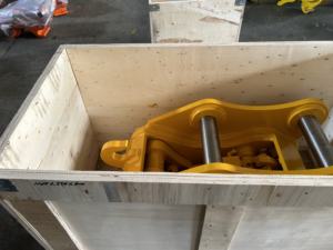 Coupleur d'attelage rapide inclinable à double verrouillage rotatif pour mini excavatrice - Product Image 2