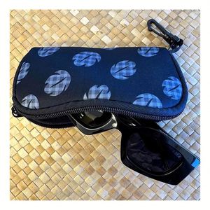 Wholesale Creative Design Black Neoprene Glasses Case for Business Gifts - Product Image 2