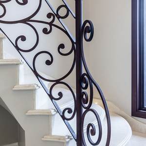 Rampe en fer forgé moderne pour <span class=keywords><strong>balcon</strong></span> et escalier avec volutes forgées à la main, <span class=keywords><strong>barrière</strong></span> de sécurité intérieure et extérieure - Product Image 2