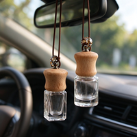 Bouteille diffuseur de parfum pour voiture suspendue, 8 ml, en verre carré vide, pour aromathérapie automobile, fournie par l'usine