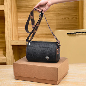 NUEVOS Bolsos de Hombro de Moda al por Mayor para Mujer, Bolsos de Mano de Cuero PU de Alta Calidad para Mujer Joven - Product Image 4