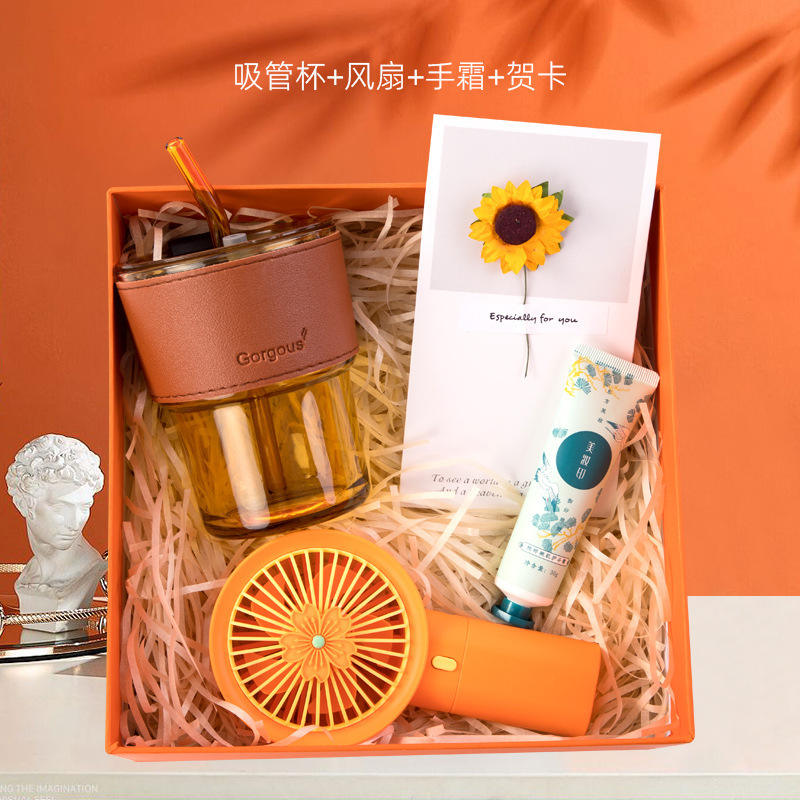 Ensemble de cartes de vœux de crème pour les mains en forme d'éventail en paille (4 pièces)