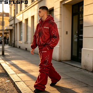 Conjunto de chándal de streetwear rojo de peso pesado con efecto desgastado, remaches y cremallera, compuesto por sudadera con capucha y pantalones de chándal apilados, venta al por mayor - Product Image 2