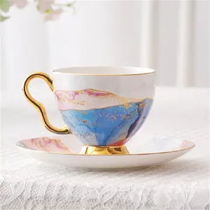 皮托新设计奢华定制贴花金柄骨瓷茶杯套装陶瓷杯咖啡杯带茶碟家庭办公室