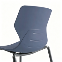 Chaise de réunion empilable, gain de place, style nordique simple, en PP, avec pieds en métal, pour espace de coworking, très demandée