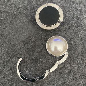 Porte-sac de table rond de luxe en fer plaqué argent avec perles et impression sérigraphiée, design moderne, pour cadeaux féminins - Product Image 3