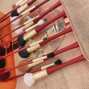 Juego de Brochas de Maquillaje de Alta Gama YRX, Brocha de Maquillaje Individual Magnética, Brocha de Maquillaje de Pelo Sintético con Soporte de Metal - Product Image 3