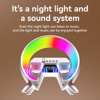 Multifunctionele Wekker Rgb Sfeer Lamp Draadloze Oplader & Bt Speaker Voor Thuis Decor Bureau Klok Wake Up Light