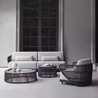 Ensemble de canapés d'extérieur modernes en corde tressée, mobilier de patio avec structure en aluminium et table basse en verre trempé