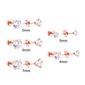 Nuevos Pendientes de Moda Redondos de Circonita Blanca, Aretes de Acero Inoxidable para 10 Pares/Tarjeta, Tamaños Surtidos, Tarjeta de Pendientes - Product Image 3