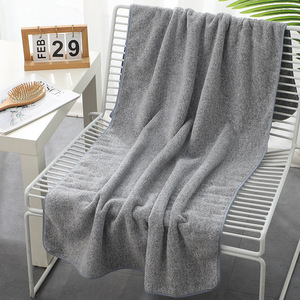 Ensemble de serviettes de bain en fibre de charbon de <span class=keywords><strong>bambou</strong></span> antimicrobien, tissées, trois pièces, rayées, épaisses et absorbantes pour usage domestique - Product Image 3