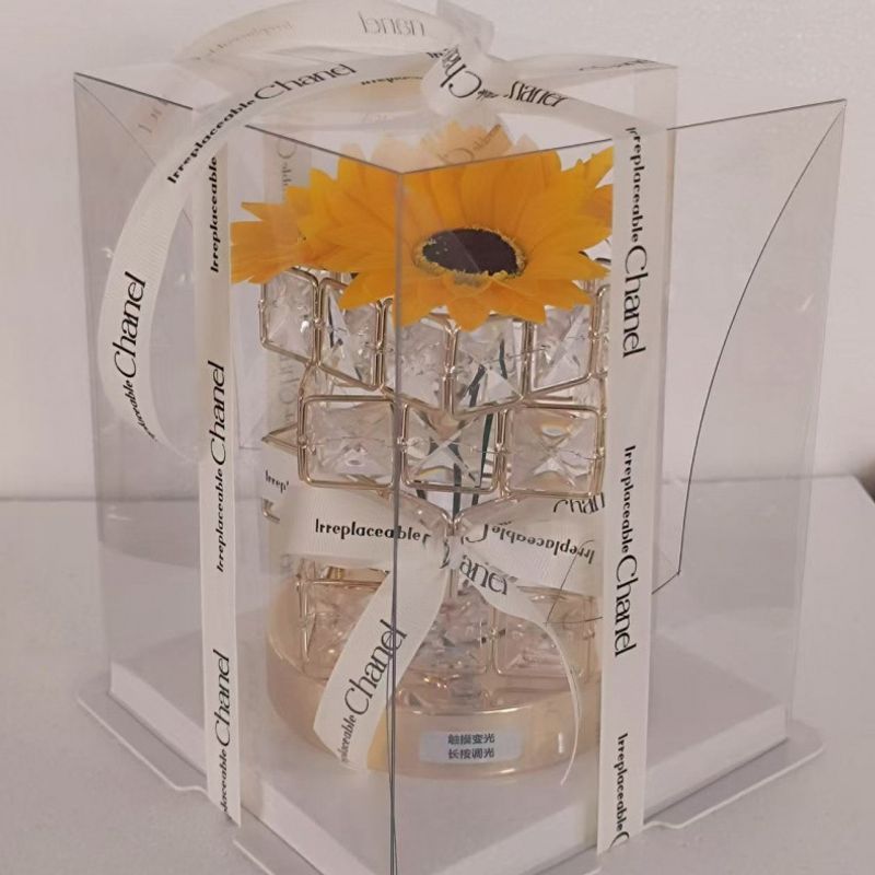 [Caja de Regalo para la Temporada de Graduación] Caja de Regalo de Girasoles con Tarjeta de Felicitación