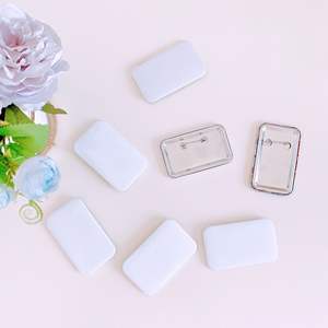 32mm 38mm 44mm 50mm 58mm a forma personalizzata <span class=keywords><strong>Badge</strong></span> Anime in plastica in metallo con spilla di sicurezza - Product Image 3