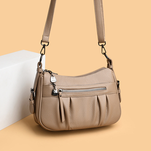 Nouveau sac à bandoulière en PU tendance, conçu par le créateur, un sac bandoulière de haute qualité spécialement conçu pour les femmes - Product Image 6