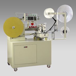 Machine automatique <span class=keywords><strong>de</strong></span> fabrication <span class=keywords><strong>de</strong></span> bandeaux anti-transpiration à 4 aiguilles, machine à <span class=keywords><strong>coudre</strong></span> automatique pour bandeaux anti-transpiration, casquettes <span class=keywords><strong>de</strong></span> baseball, bandeaux pour chapeaux Fedora - Product Image 1