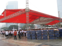 Cobertizo de techo para conciertos al aire libre, soporte de escenario, armazón de espiga negra, sistema de diseño, torre de elevación, a la venta