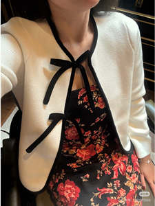 Cardigan décontracté court à manches régulières et nœud papillon de style français pour femmes, col en V sexy, personnalisable disponible - Product Image 5