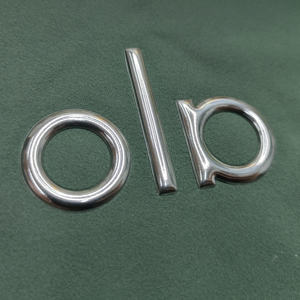 カスタム 衣料品エンボス TPU パッチ 高品質 熱転写 シルバー アイロン ラベル サステナブル Vyoga ラベル デザイン - Product Image 1