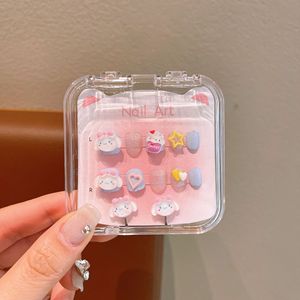 Qianya Kids Cartoon Press on Nails Set avec Clips d'oreille assortis My Melody Kuromi Cinnamoroll Autocollants auto-adhésifs pour <span class=keywords><strong>ongles</strong></span> pour fille - Product Image 3