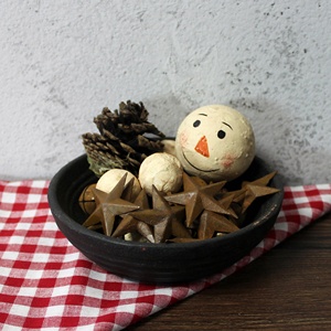 CVHOMEDECO. Décor rustique primitif. Rusty Mini Metal Barn Star Accents décoratifs pour la maison, 1-1/2 pouces, lot de 24 - Product Image 2