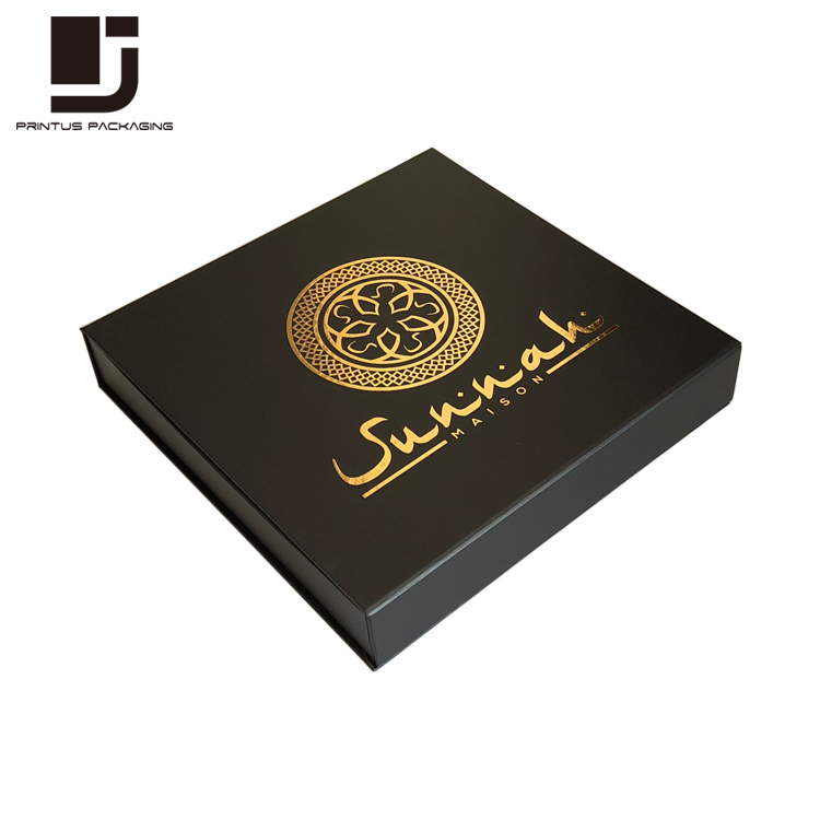 Nero + oro che timbra