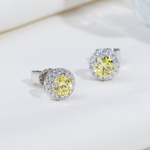 ต่างหูเพชรเม็ดกลมสีเหลืองทองคำขาว 9K รุ่น MSE-956 จาก Messi Jewelry สำหรับผู้หญิง - Product Image 1
