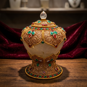 Bol d'offrande en cristal gravé, plaqué or, incrustation de pierres précieuses, souvenir de rituel bouddhiste, artisanat décoratif, 8 pouces de hauteur, fait main - Product Image 2