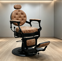 Fauteuil de Barbier Haut de Gamme Vintage en Cuir Vieilli avec Dossier Capitonnée, Inclinable Hydraulique – Mobilier de Salon pour Hommes, Coiffure et Rasage